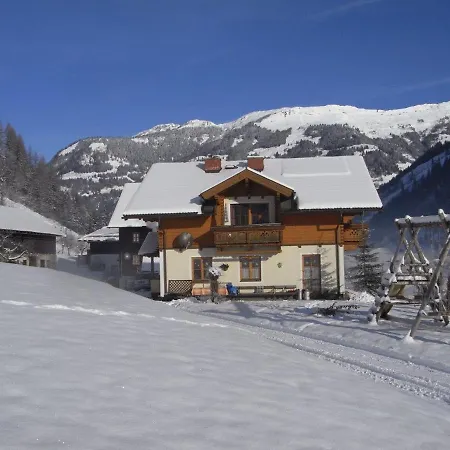 Praeau-gut 3*